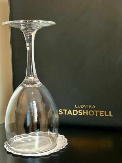 Ludvika Stadshotell ภายนอก รูปภาพ